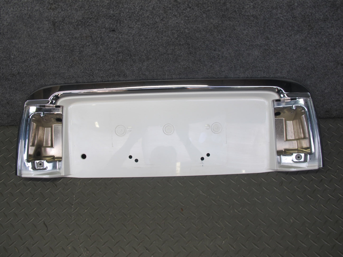 2003-2007 Lexus UZJ100L LX470 Rear Trunk Lid Tailgate License Plate Trim Panel