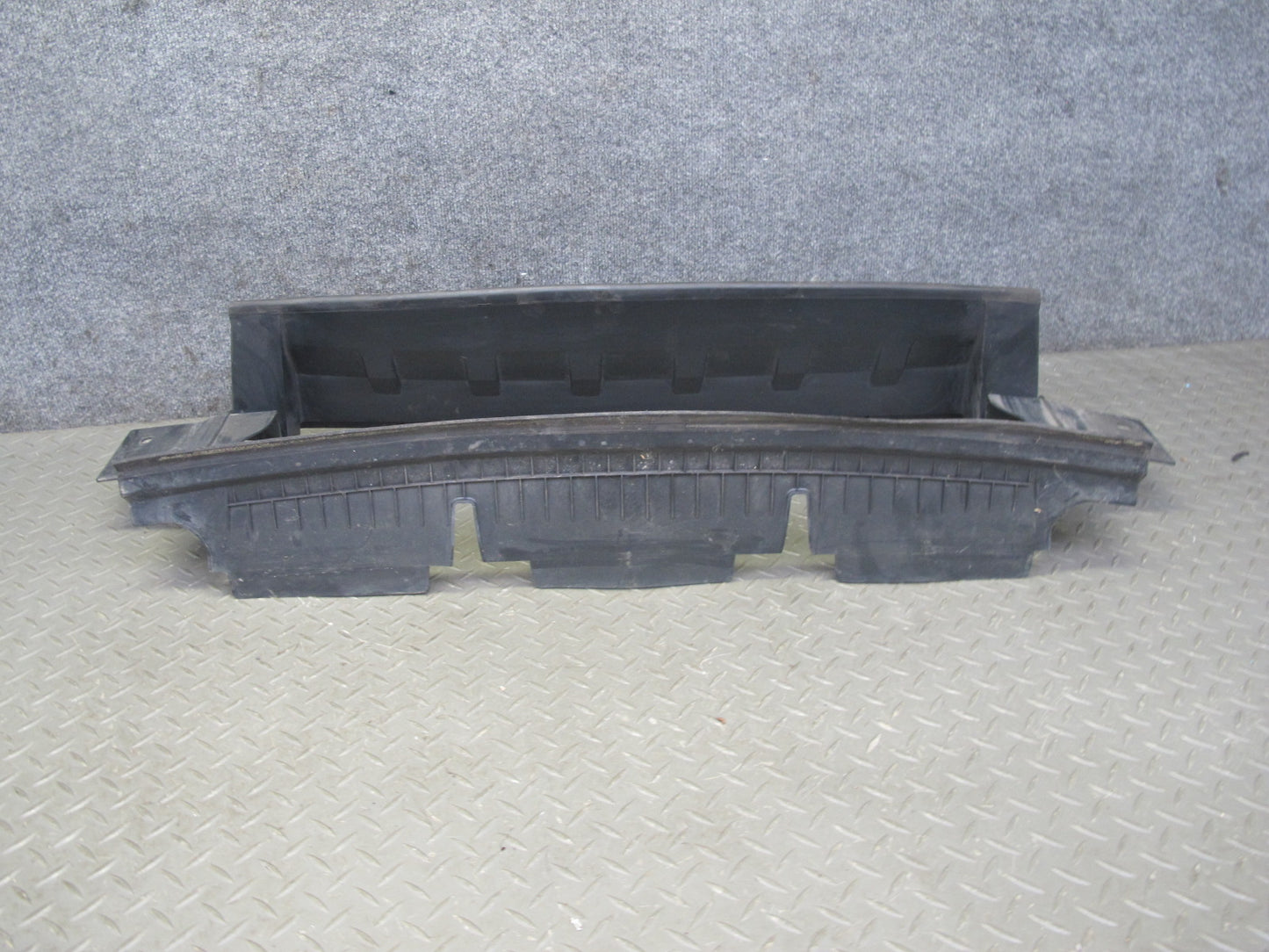 2013-2022 Land Range Rover L405 Front Radiator Air Deflector Guide Duct