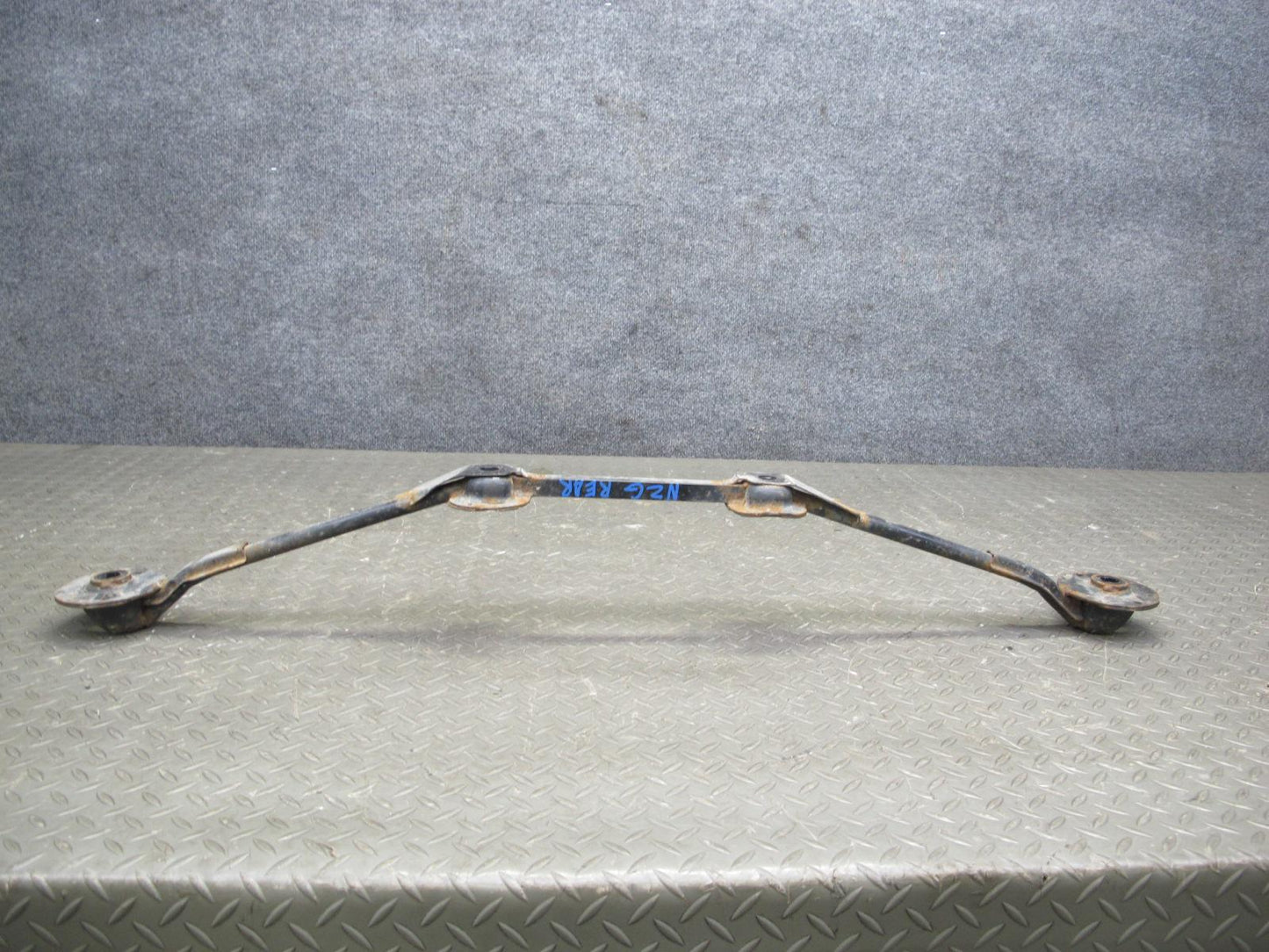 06-07 Nissan 350Z Z33 Convertible Rear Crossmember Stay Bracket OEM