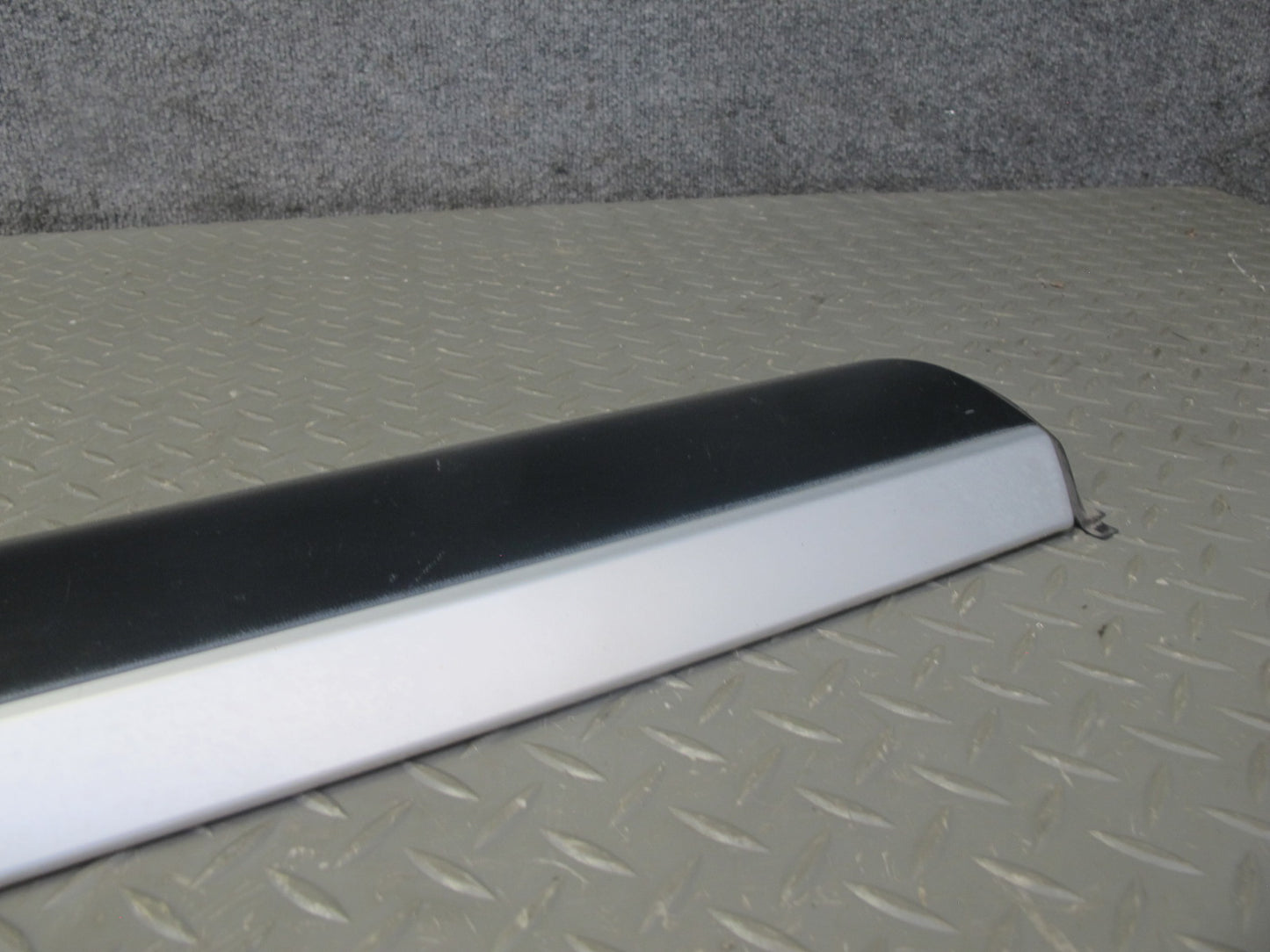 2003-2010 Porsche Cayenne 955 Rear Left Door Exterior Lower Trim Molding Panel