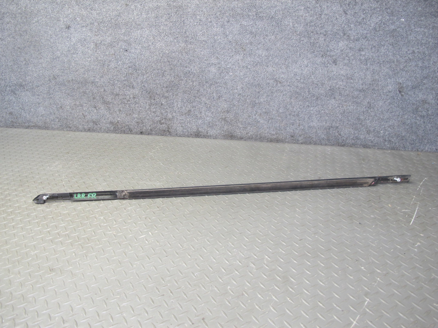 2013-2022 Land Range Rover L405 Front Right Door Upper Window Trim Molding