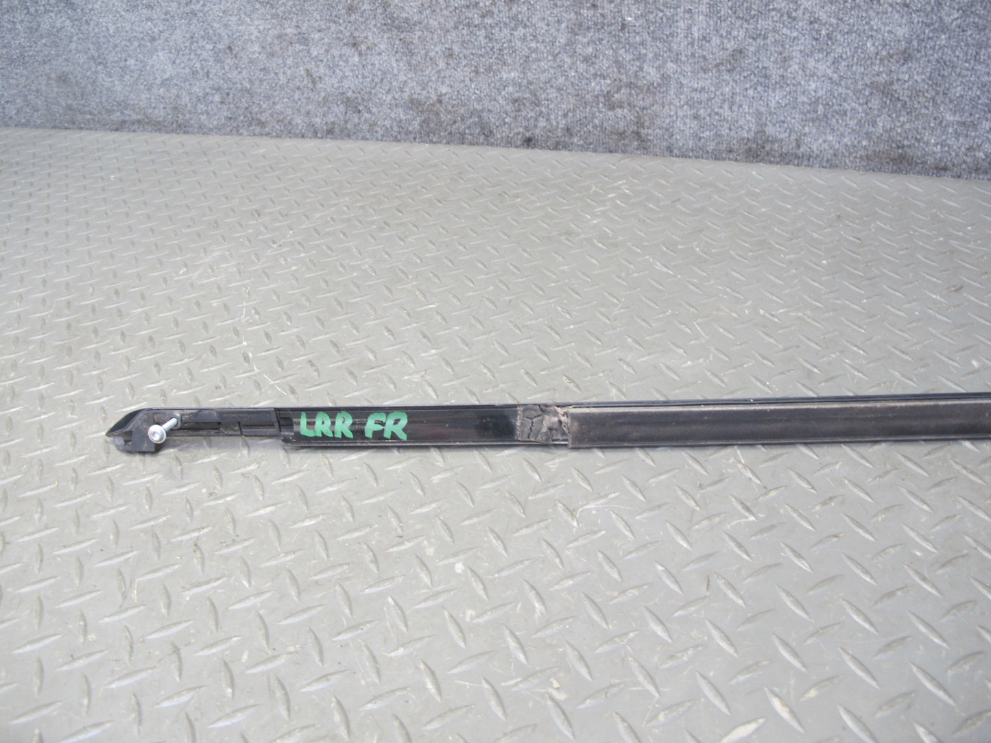 2013-2022 Land Range Rover L405 Front Right Door Upper Window Trim Molding