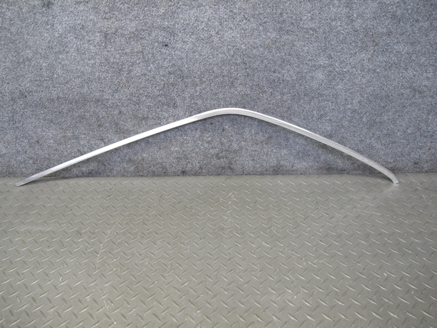 75-85 Mercedes W123 Rear Left Door Chrome Trim Cover Molding Set OEM