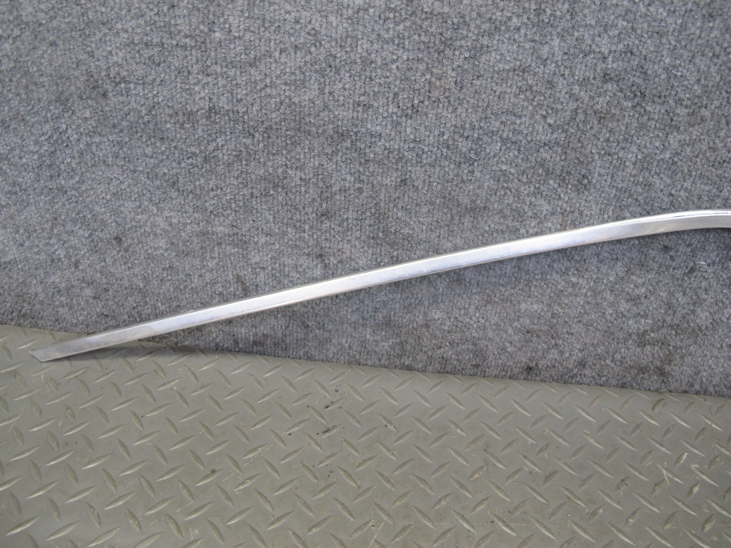 75-85 Mercedes W123 Rear Left Door Chrome Trim Cover Molding Set OEM