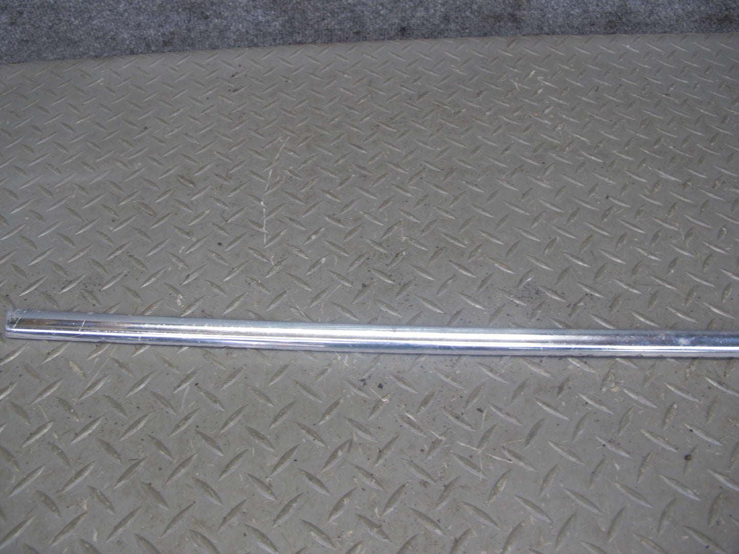 75-85 Mercedes W123 Front Left Door Chrome Trim Cover Molding Set OEM