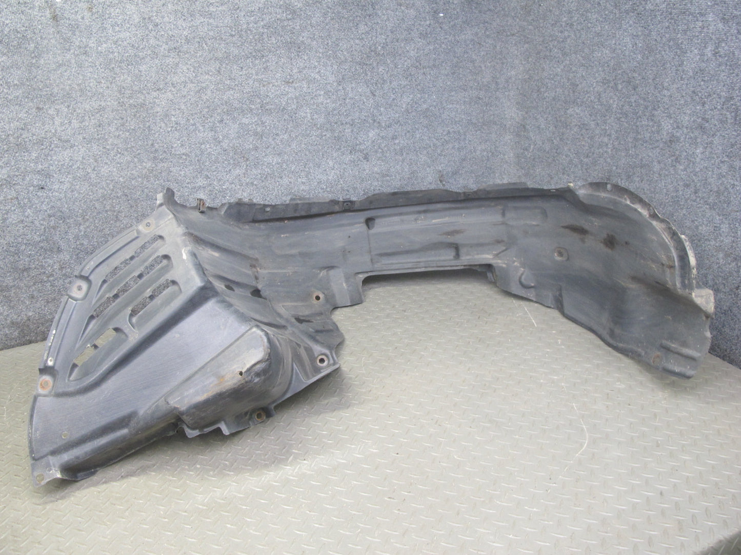 95-97 Lexus UCF20L LS400 Set of 2 Front Wheel Fender Liner Splash Shield OEM