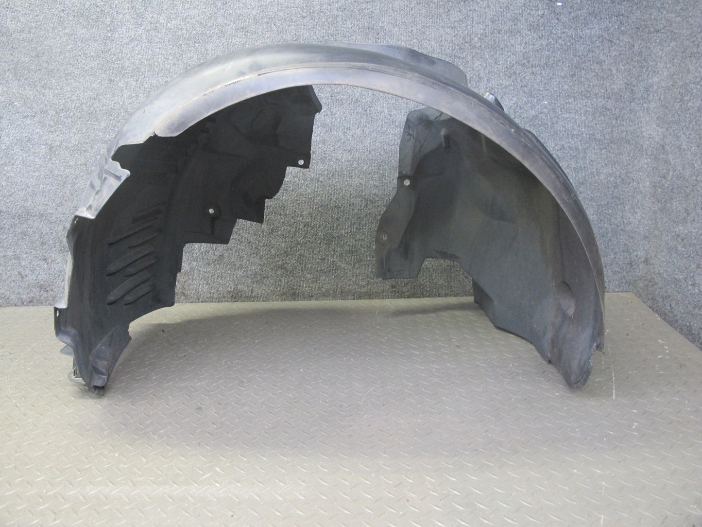 2012-2020 Mercedes R172 SLK SLC Front Left Fender Wheel Liner Splash Shield