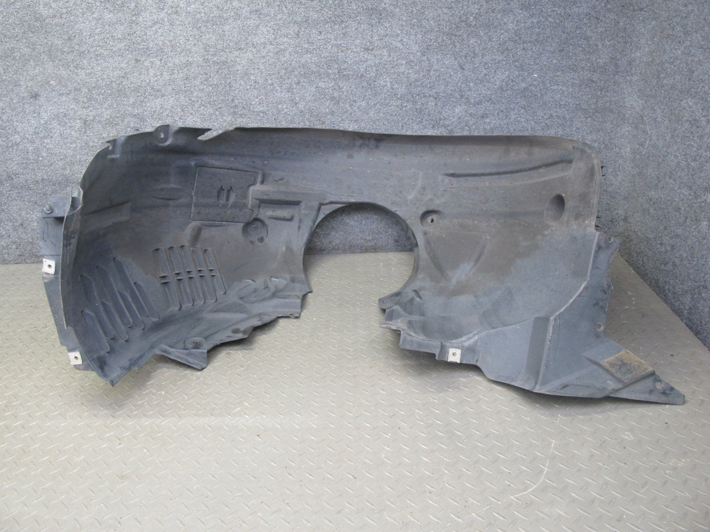 2012-2020 Mercedes R172 SLK SLC Front Left Fender Wheel Liner Splash Shield