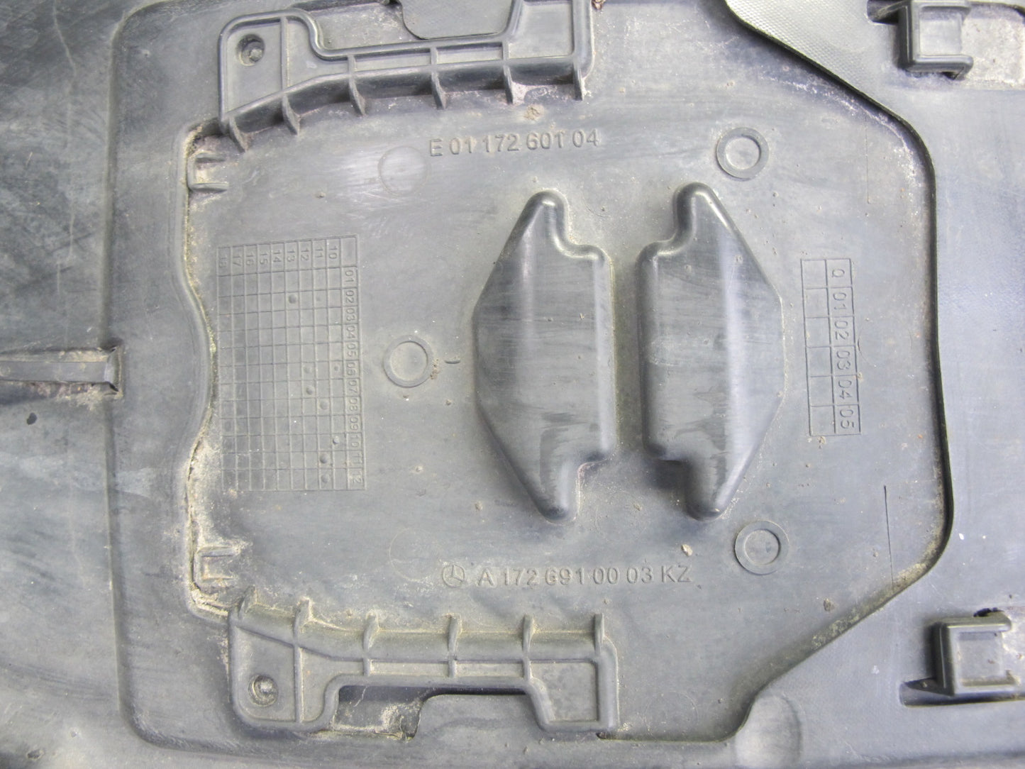 2012-2020 Mercedes R172 SLK SLC Front Left Fender Wheel Liner Splash Shield