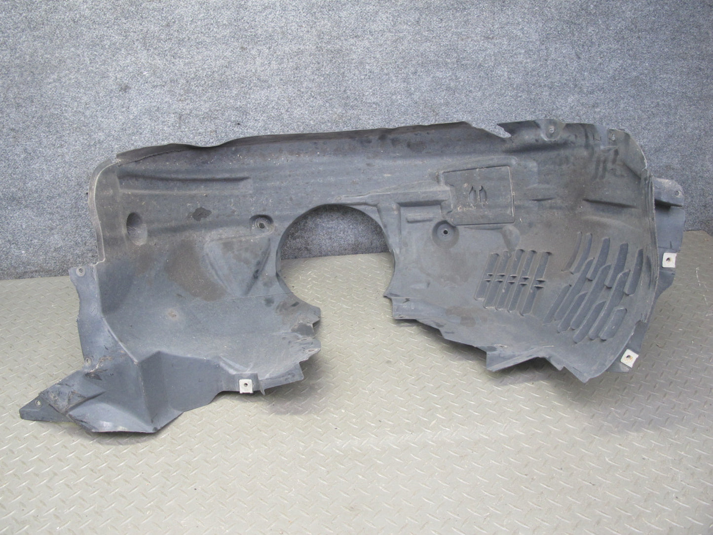 2012-2020 Mercedes R172 SLK SLC Front Right Fender Wheel Liner Splash Shield