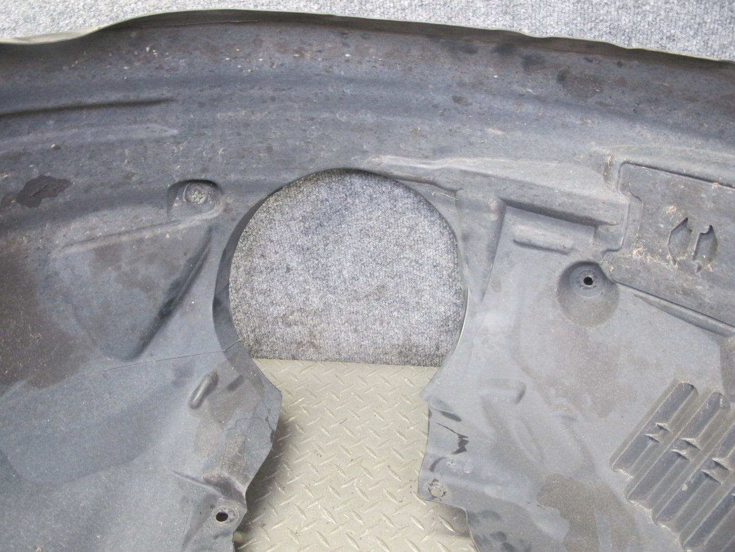 2012-2020 Mercedes R172 SLK SLC Front Right Fender Wheel Liner Splash Shield