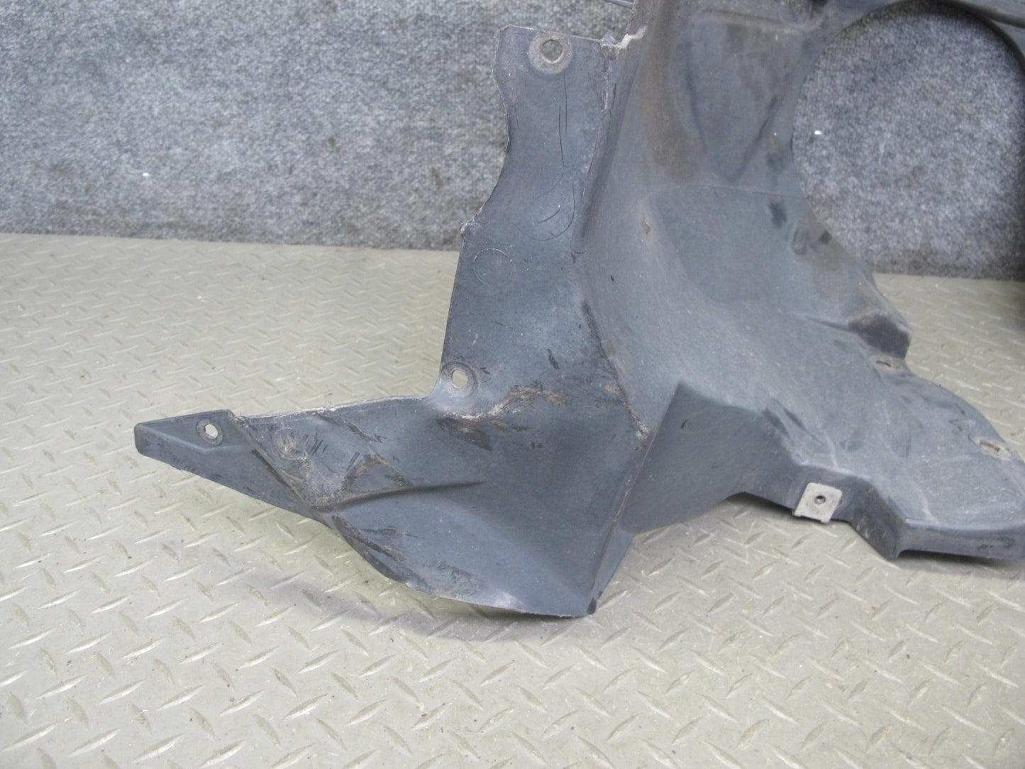 2012-2020 Mercedes R172 SLK SLC Front Right Fender Wheel Liner Splash Shield