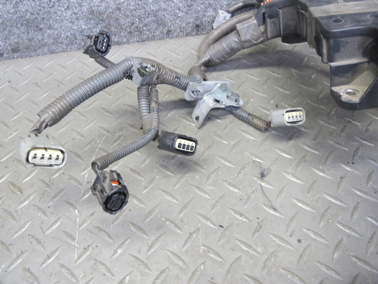 08-09 Lexus UVF46 LS600hL 2UR-FSE Engine Wire Wiring Harness Fuse Box Set OEM