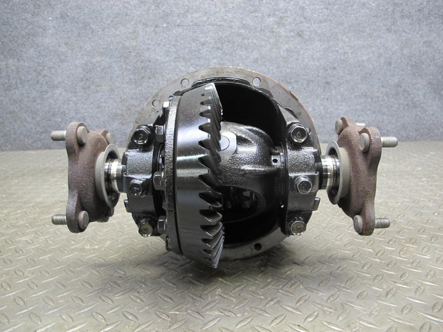 86-91 Mazda RX7 NON Turbo A/T Rear Differential Carrier 4.10 Ratio 93K OEM