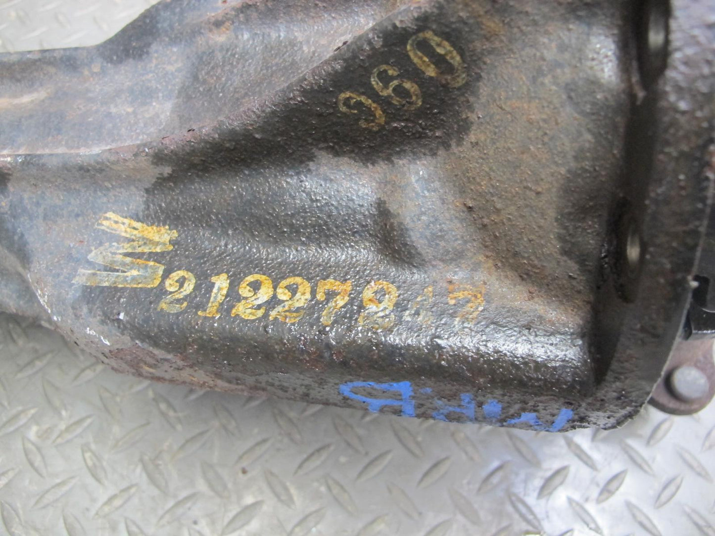 86-91 Mazda RX7 NON Turbo A/T Rear Differential Carrier 4.10 Ratio 93K OEM