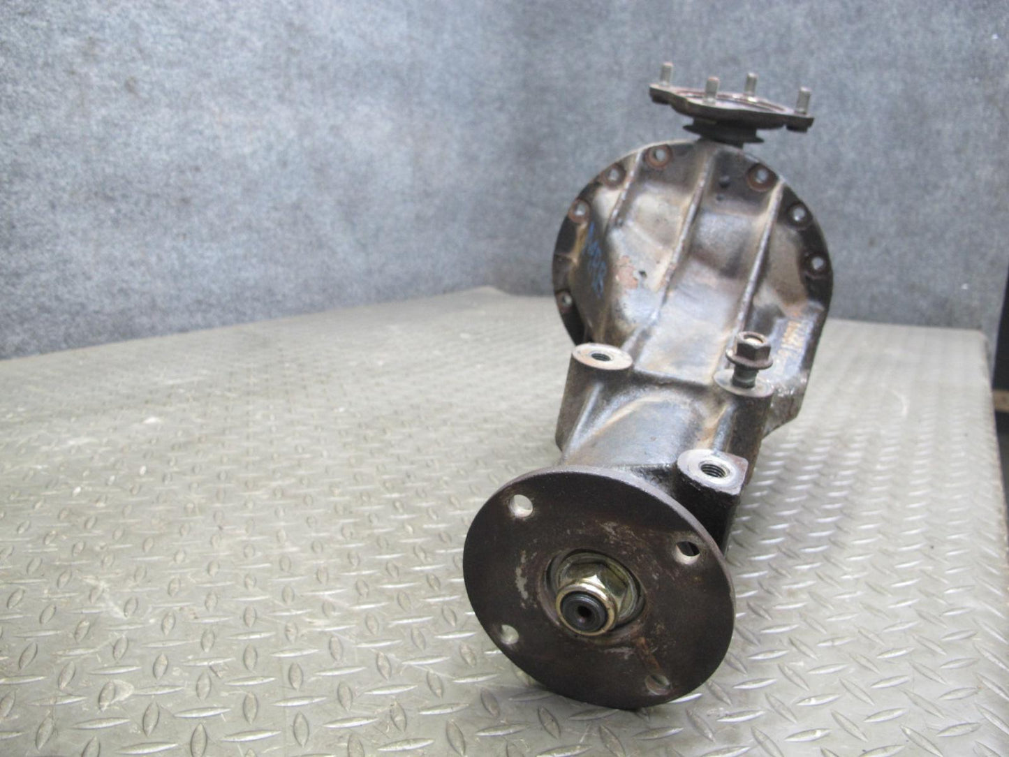 86-91 Mazda RX7 NON Turbo A/T Rear Differential Carrier 4.10 Ratio 93K OEM