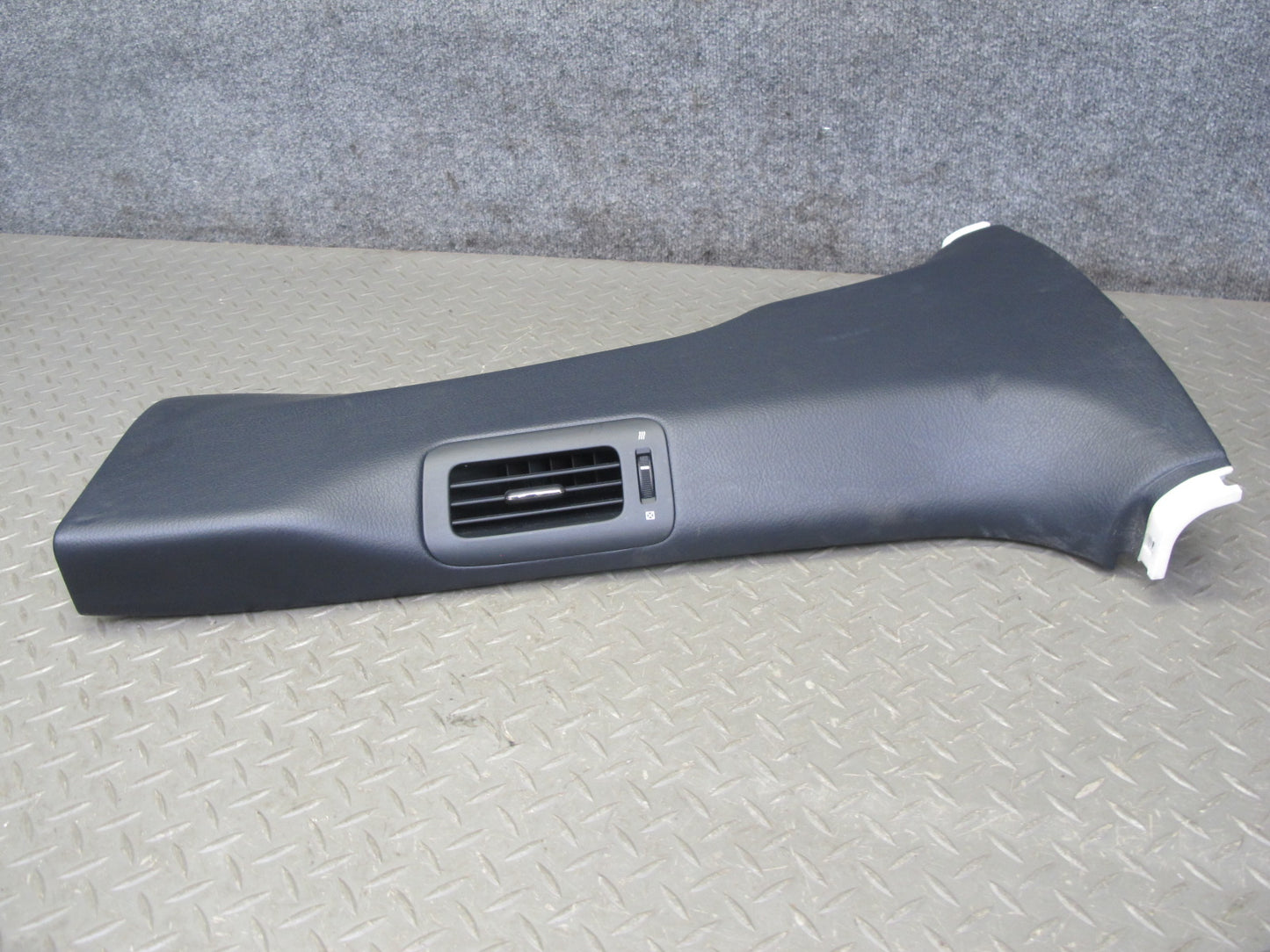 07-08 Lexus LS600h LS460 Set of 2 Lower B Pillar Trim Panel Cover Black OEM