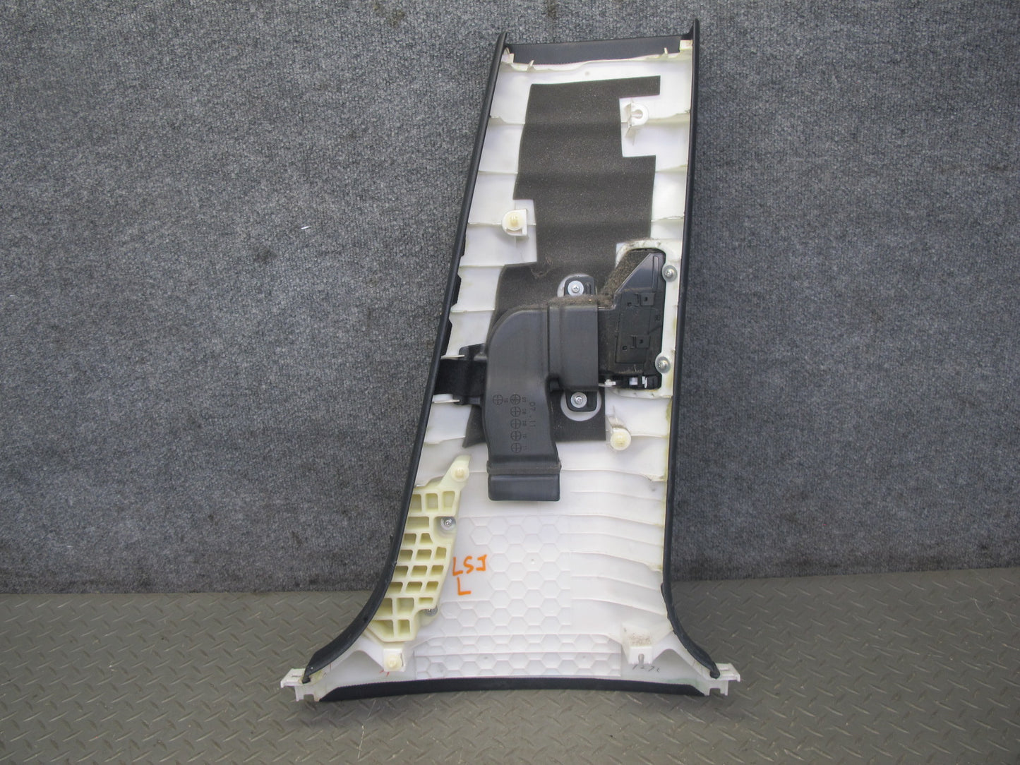 07-08 Lexus LS600h LS460 Set of 2 Lower B Pillar Trim Panel Cover Black OEM