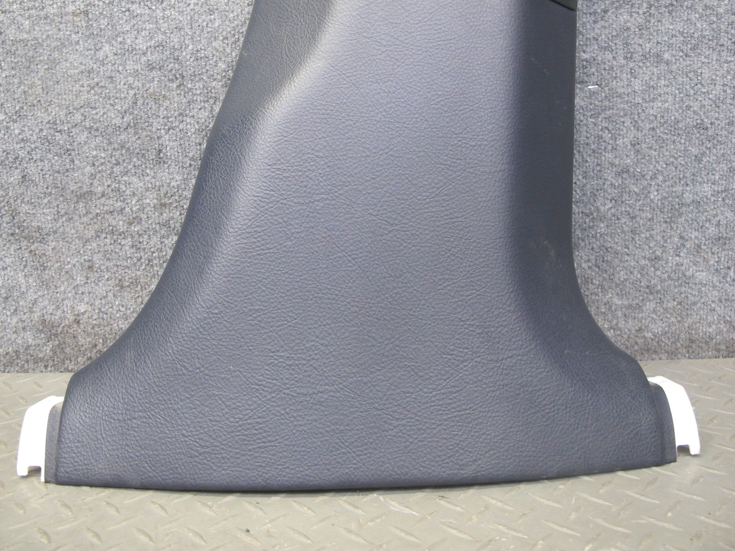 07-08 Lexus LS600h LS460 Set of 2 Lower B Pillar Trim Panel Cover Black OEM