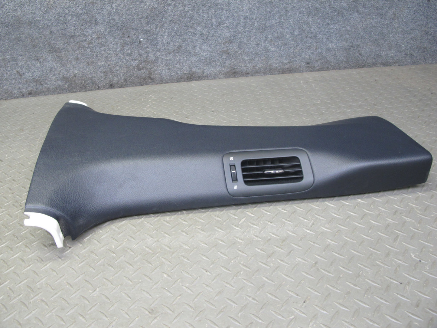 07-08 Lexus LS600h LS460 Set of 2 Lower B Pillar Trim Panel Cover Black OEM