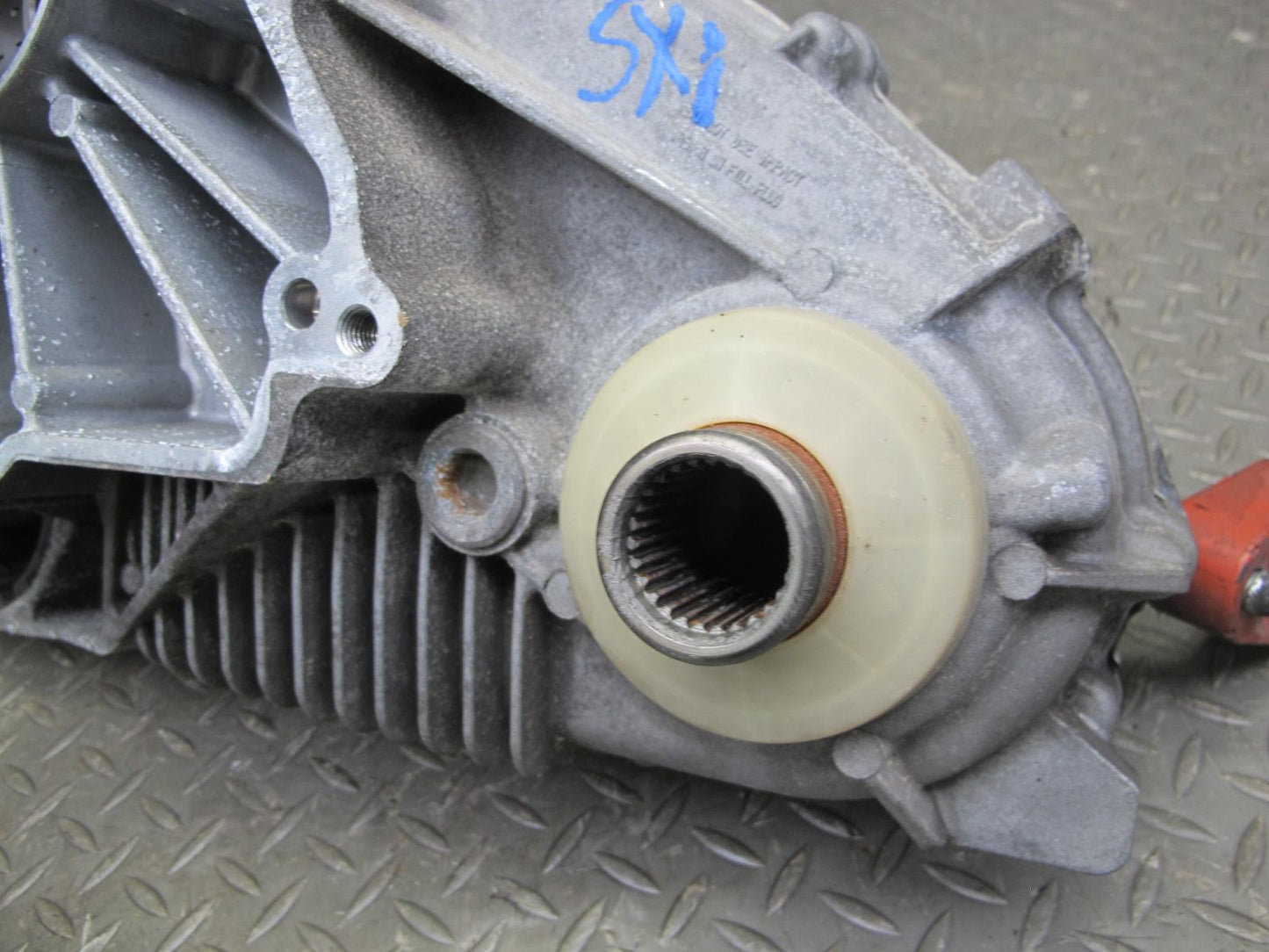 2010-2014 BMW E70 E71 X5 X6 X6M 4.4L ATC700 Transfer Case Box w Motor 7599887