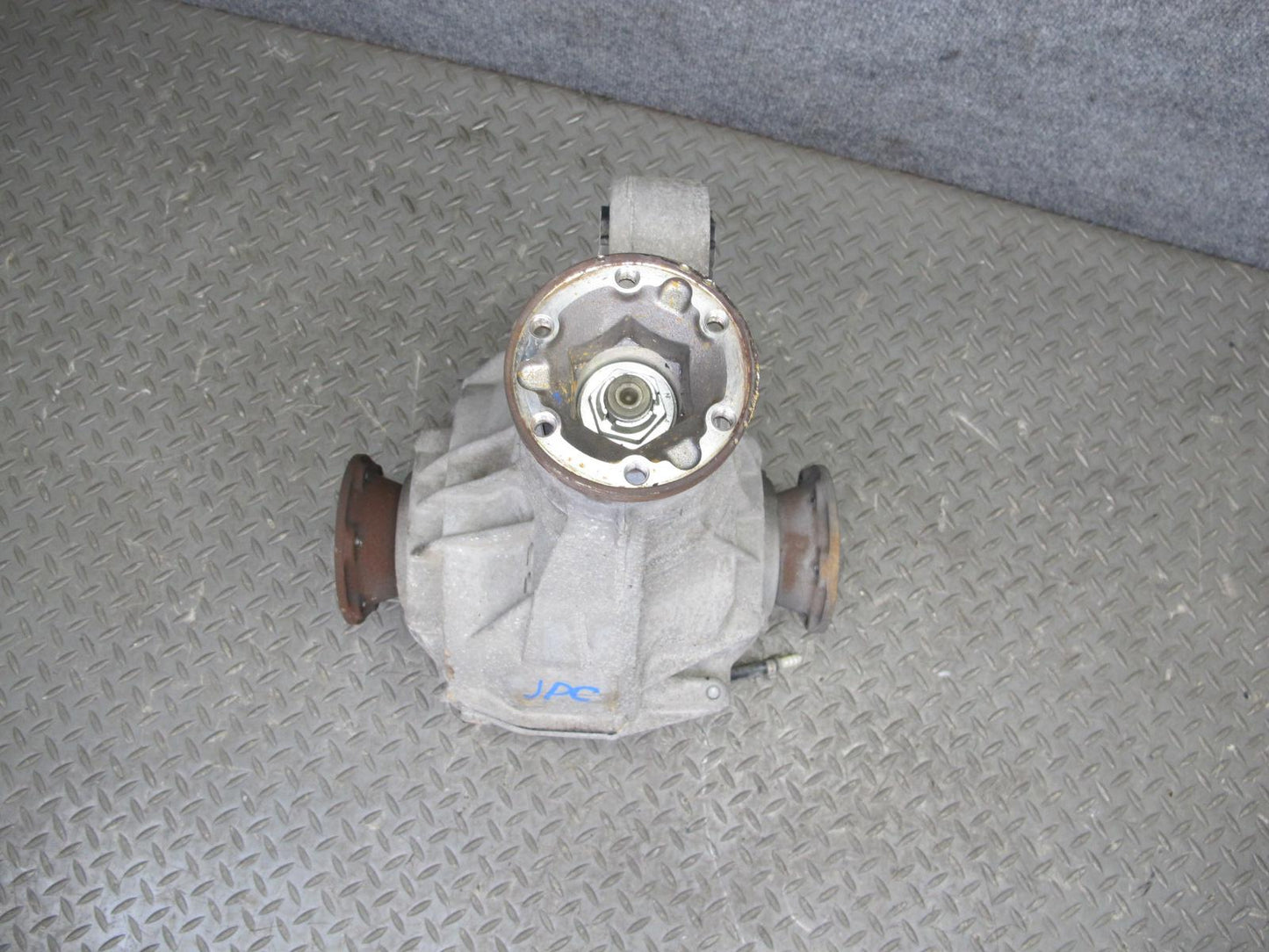2003-2006 Porsche Cayenne 955 4.5L Turbo Rear Differential Carrier