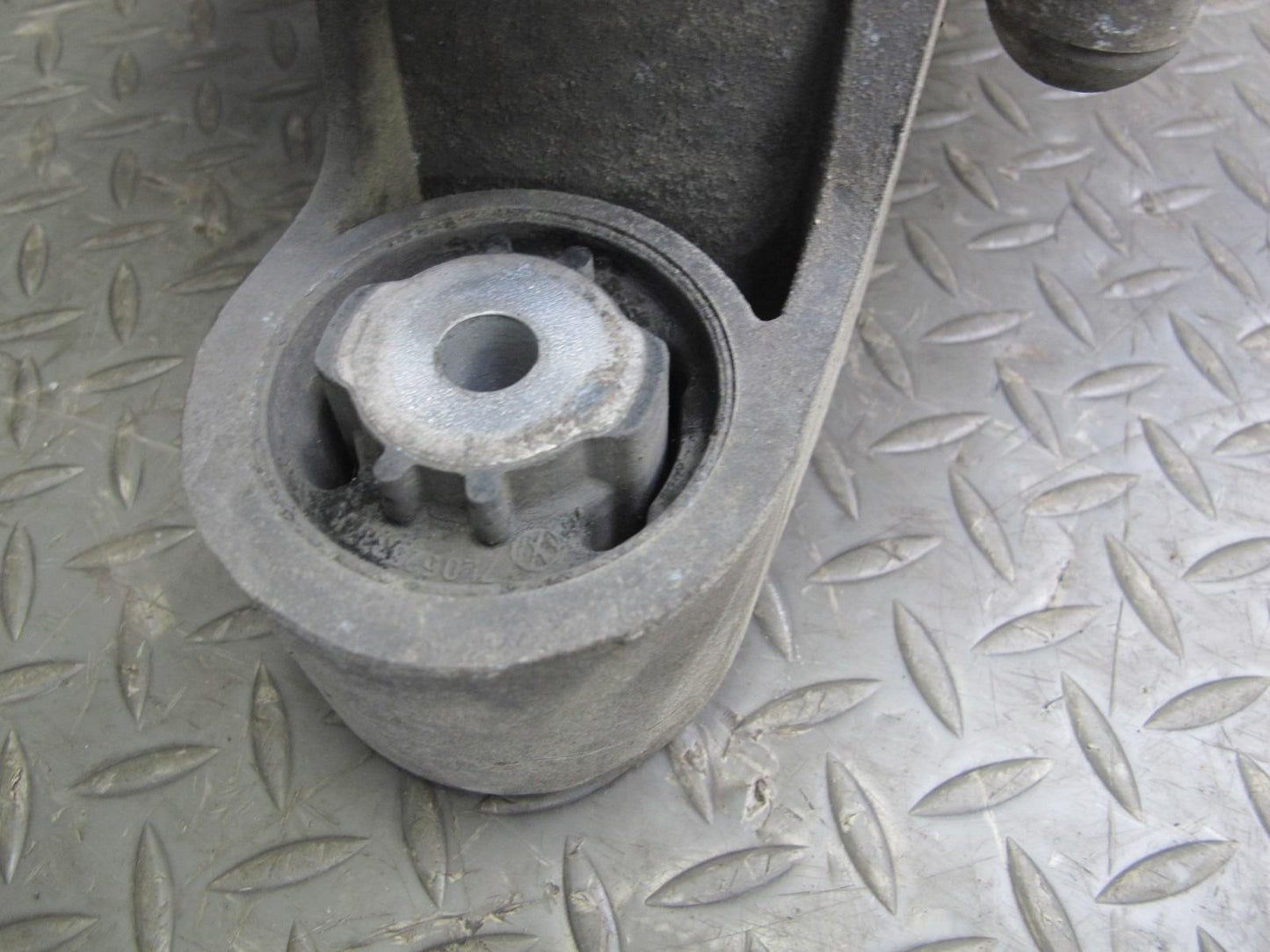 2003-2006 Porsche Cayenne 955 4.5L Turbo Rear Differential Carrier