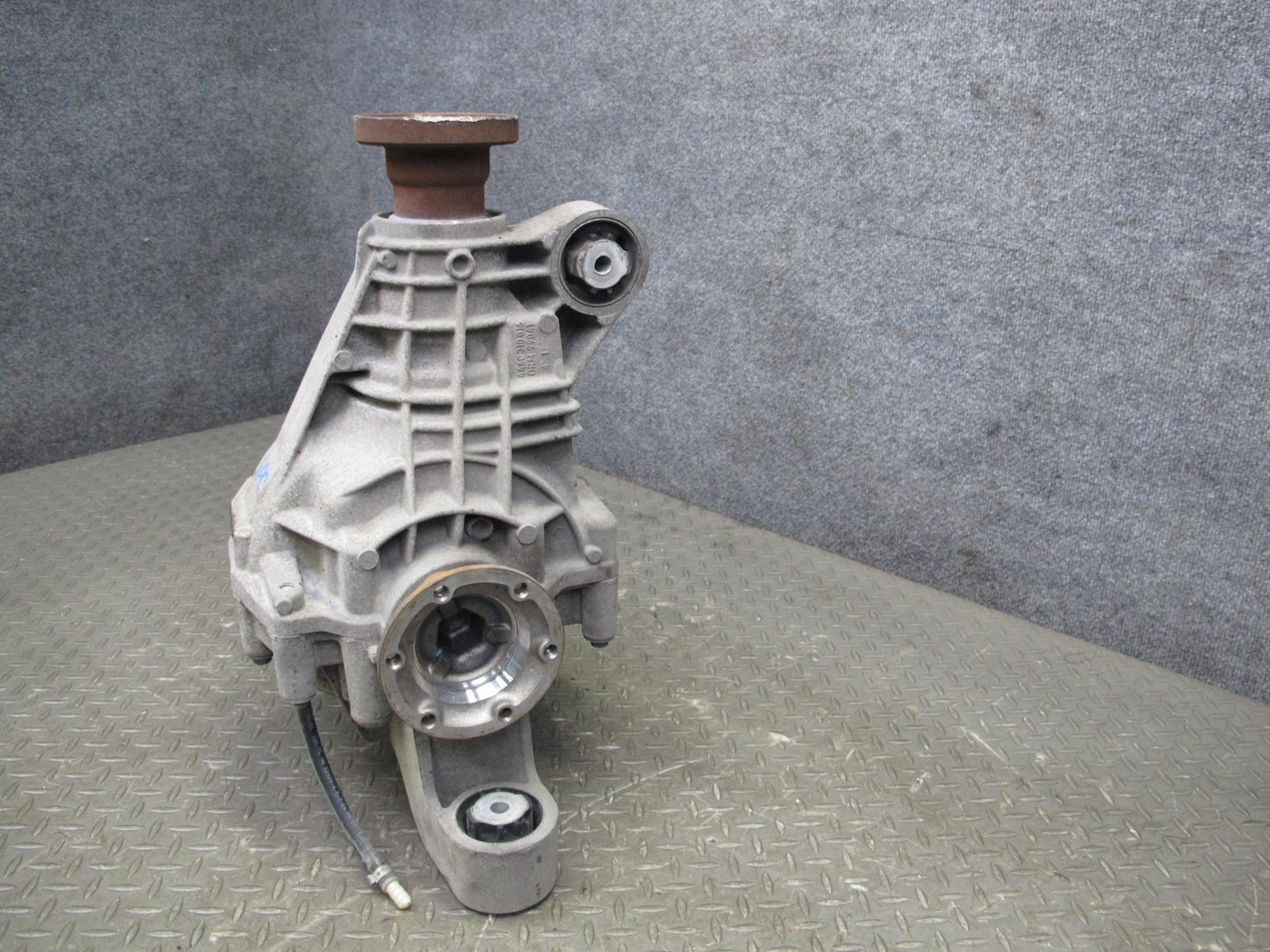 2003-2006 Porsche Cayenne 955 4.5L Turbo Rear Differential Carrier