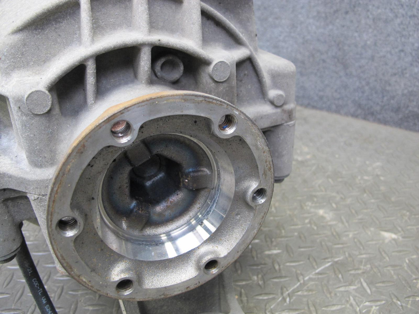 2003-2006 Porsche Cayenne 955 4.5L Turbo Rear Differential Carrier