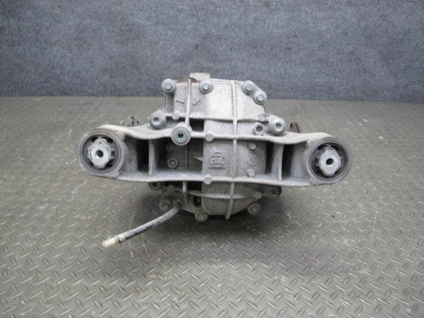 2003-2006 Porsche Cayenne 955 4.5L Turbo Rear Differential Carrier