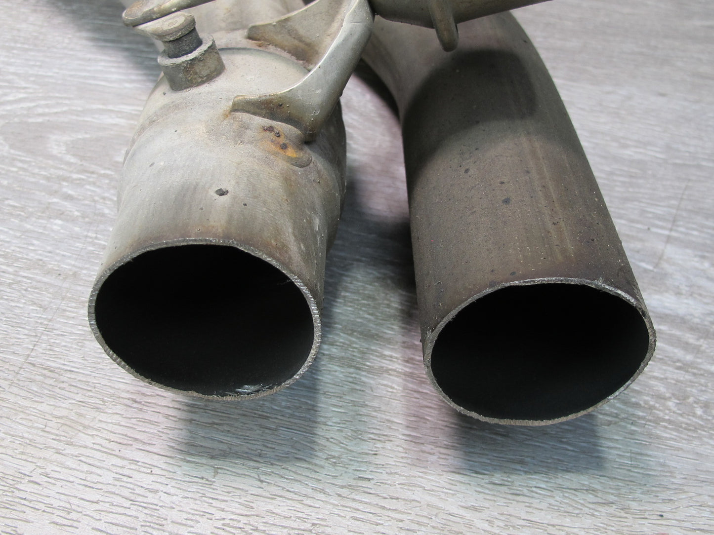 2008-2014 BMW X6 E71 E72 4.4L N63 Rear Back Exhaust Muffler Tips Black Set