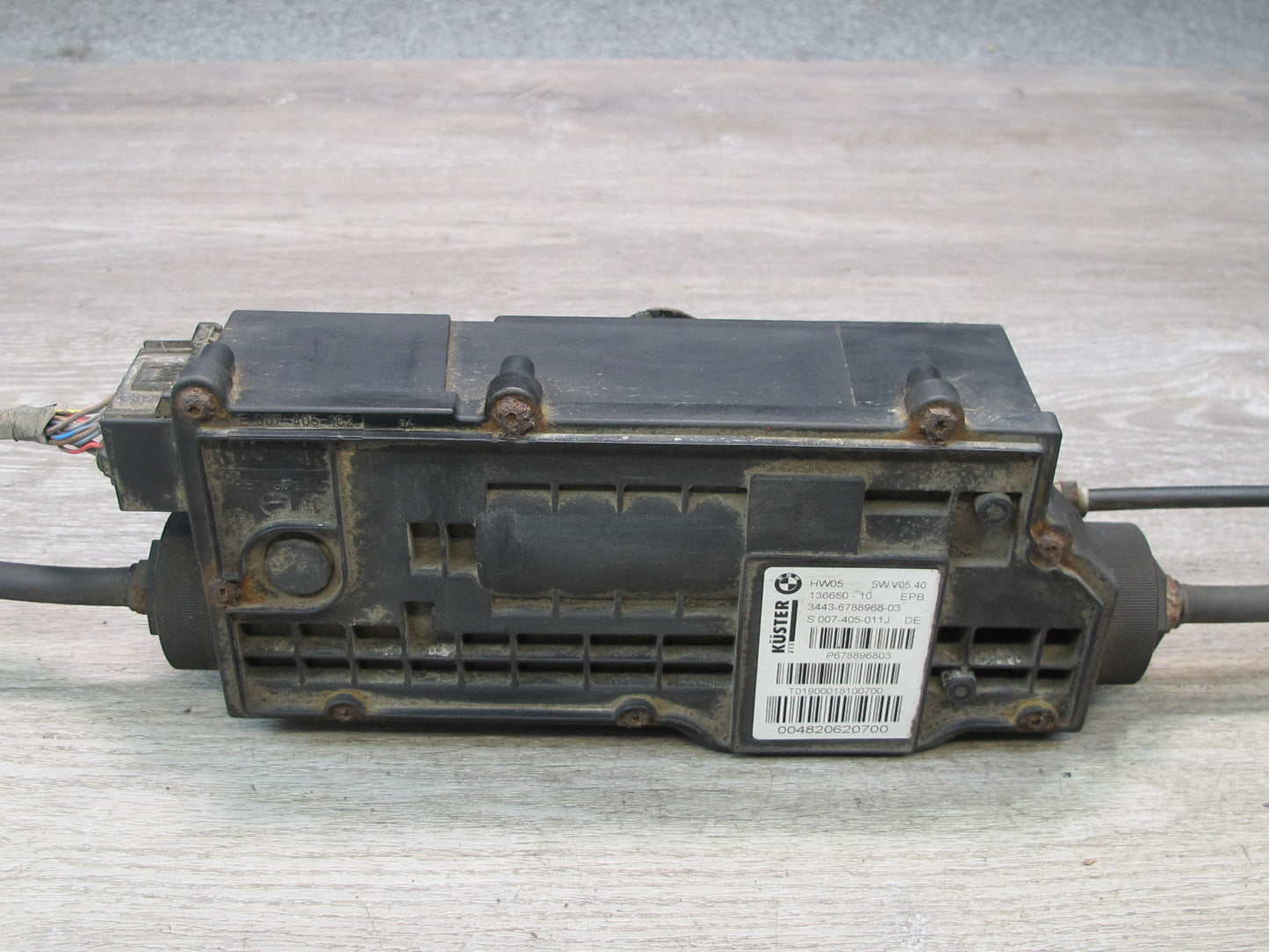 2008-2014 BMW E71 E72 X6 Emergency Parking Brake Actuator Motor W/ Cables