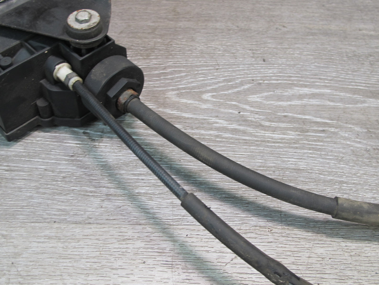 2008-2014 BMW E71 E72 X6 Emergency Parking Brake Actuator Motor W/ Cables