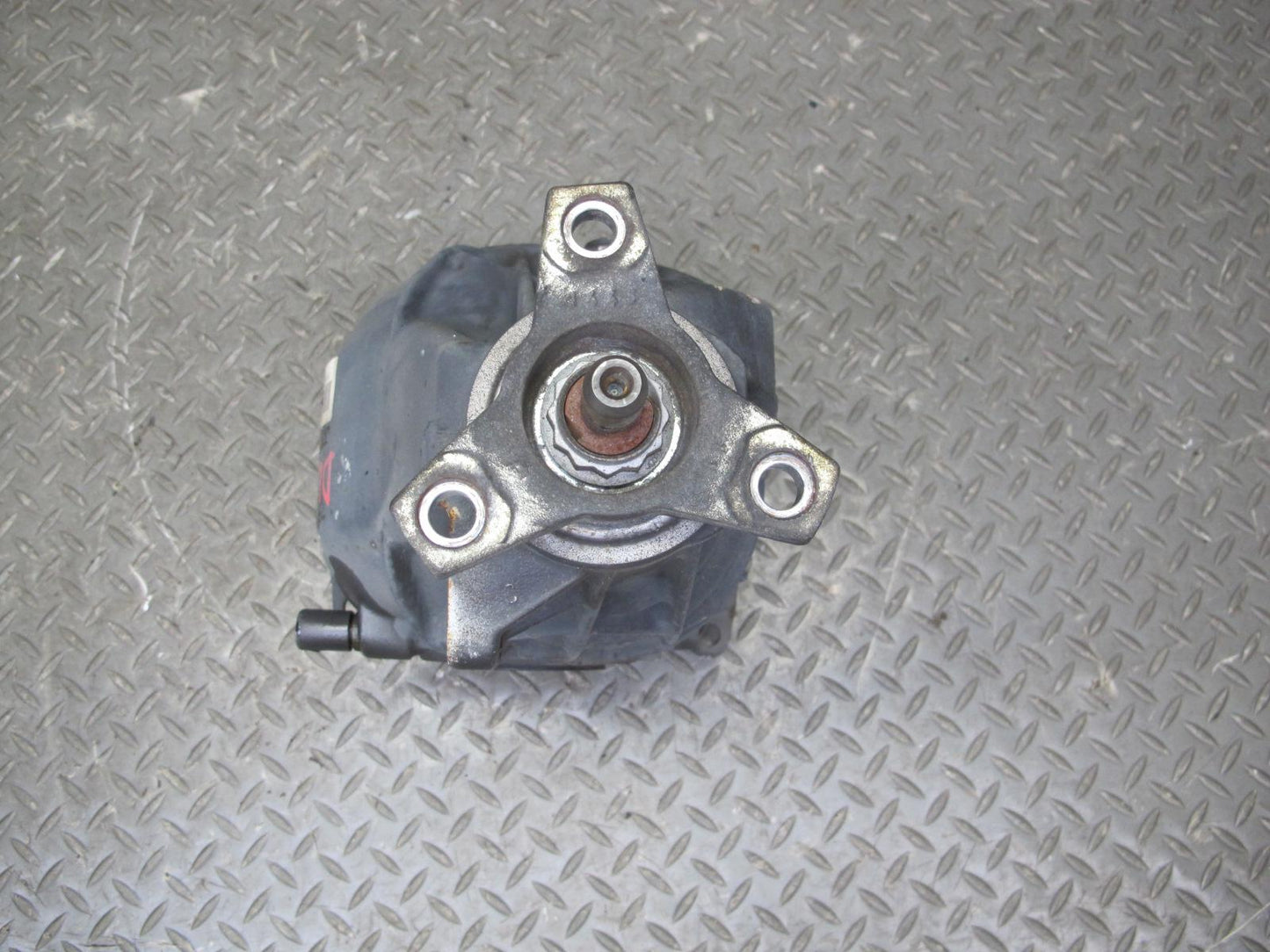 2012-2015 Mercedes R172 SLK250 1.8L Rear Differential Axle Carrier 3.07 Ratio