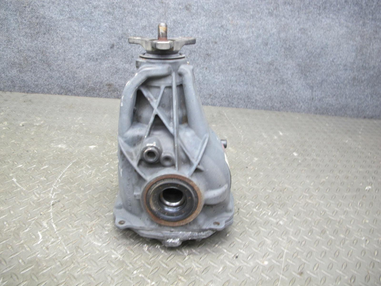 2012-2015 Mercedes R172 SLK250 1.8L Rear Differential Axle Carrier 3.07 Ratio