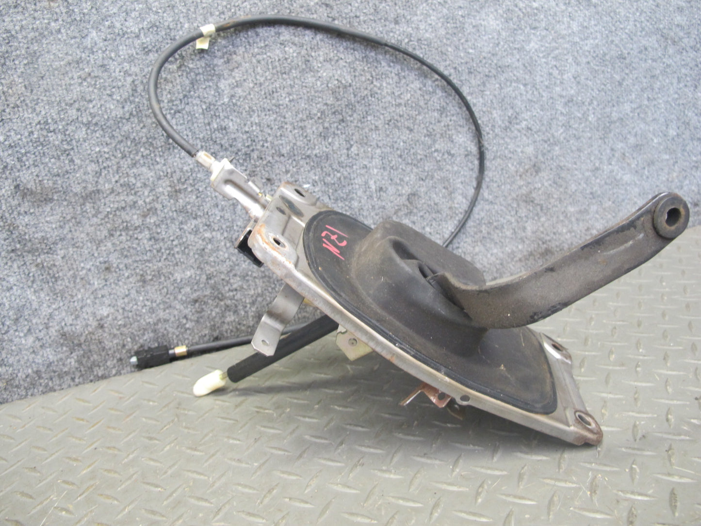 92-93 Nissan 300ZX Z32 NON Turbo A/T Automatic Transmission Shifter w Cable OEM