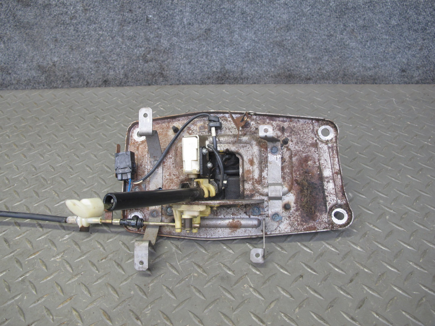92-93 Nissan 300ZX Z32 NON Turbo A/T Automatic Transmission Shifter w Cable OEM