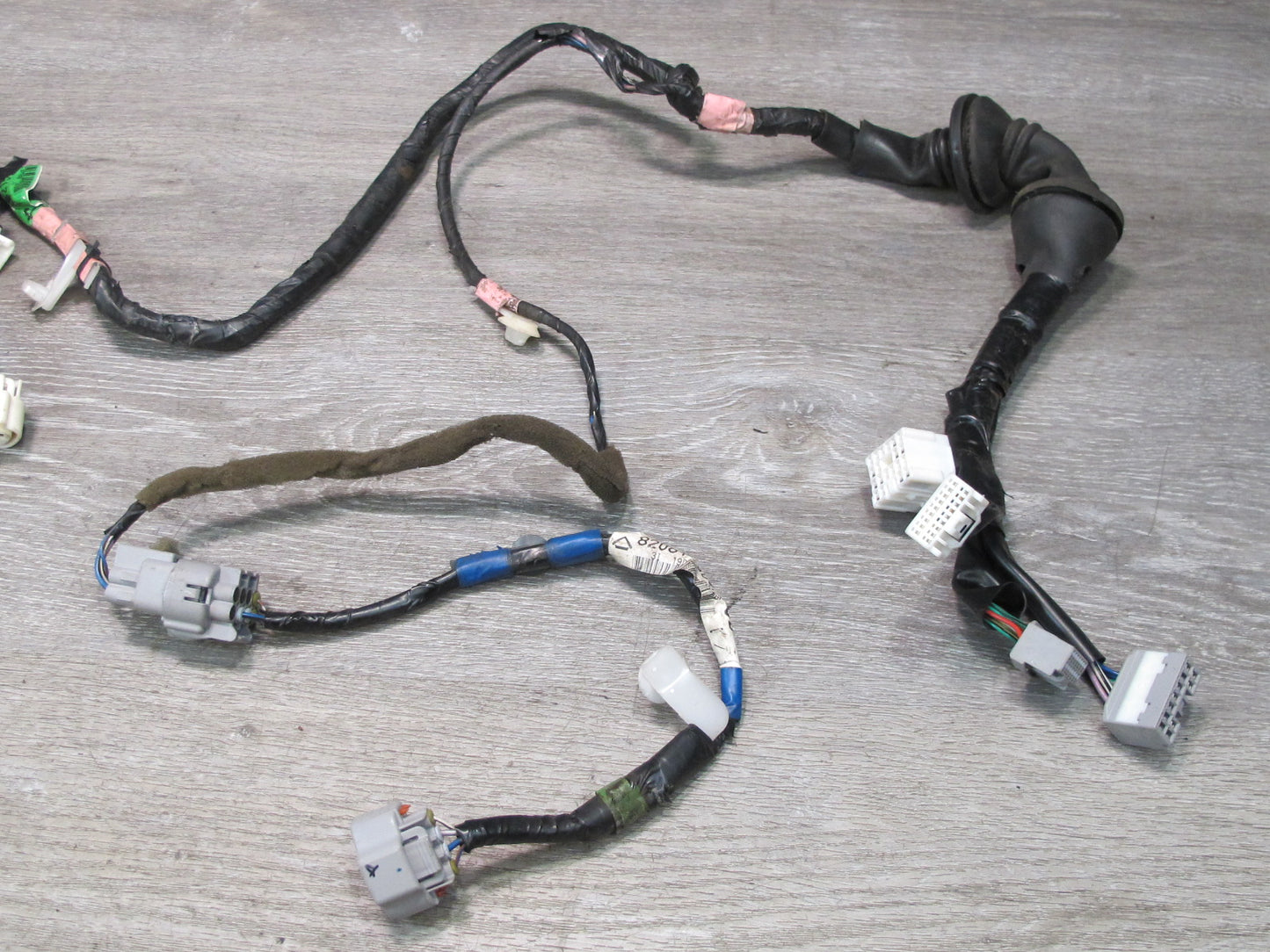 2003-2007 Lexus UZJ100L LX470 Front Right Passenger Side Door Wiring Harness