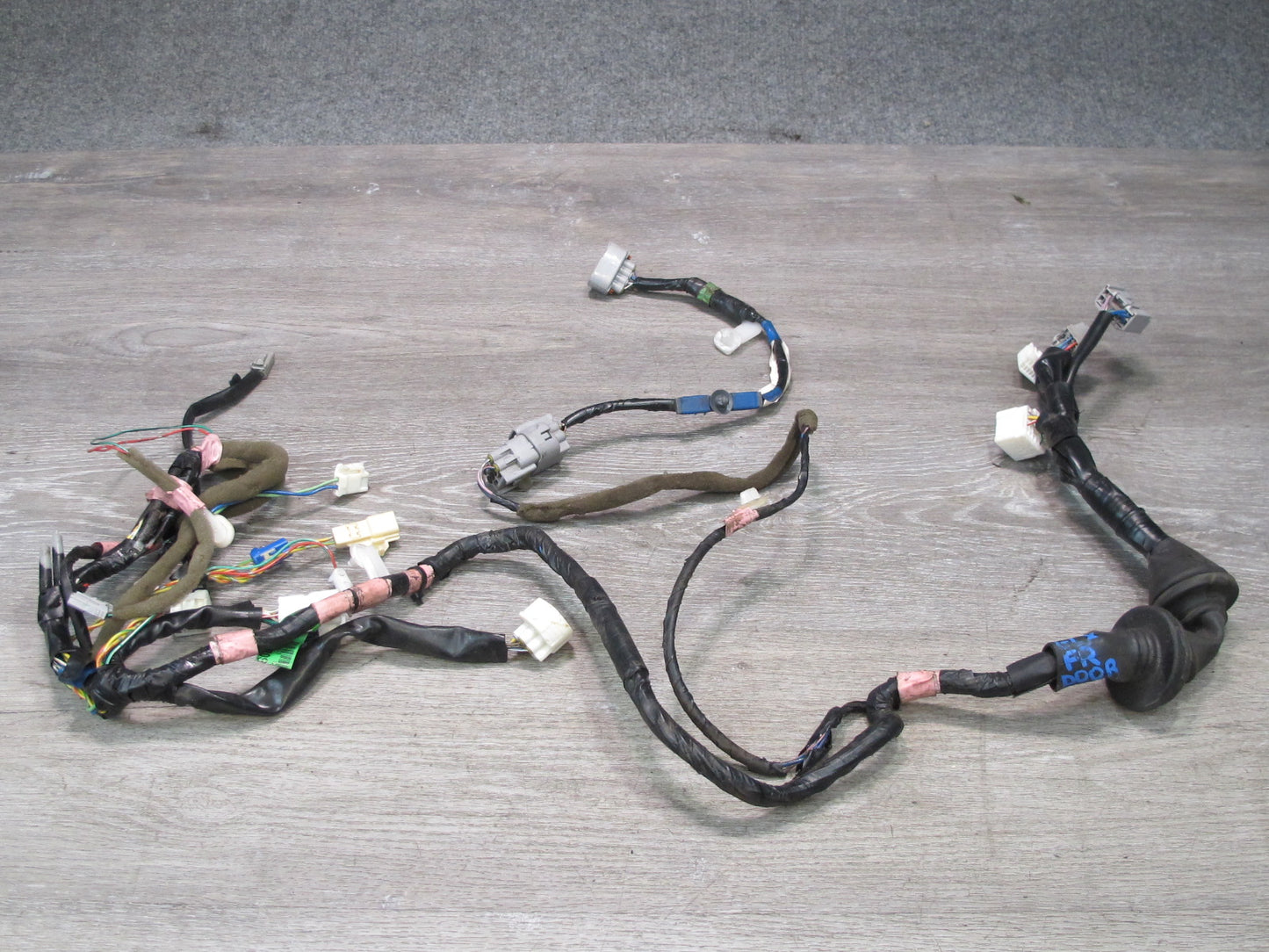 2003-2007 Lexus UZJ100L LX470 Front Right Passenger Side Door Wiring Harness