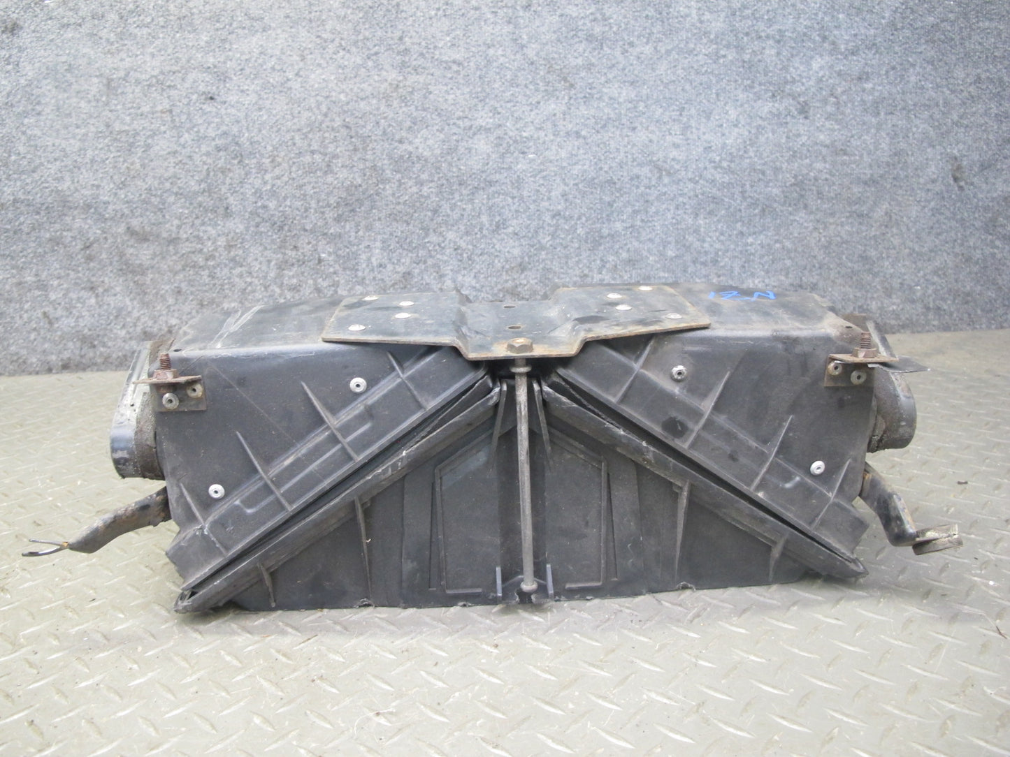 92-93 Nissan Z32 300ZX NON Turbo Air Intake Cleaner Filter Box w MAF Sensor OEM