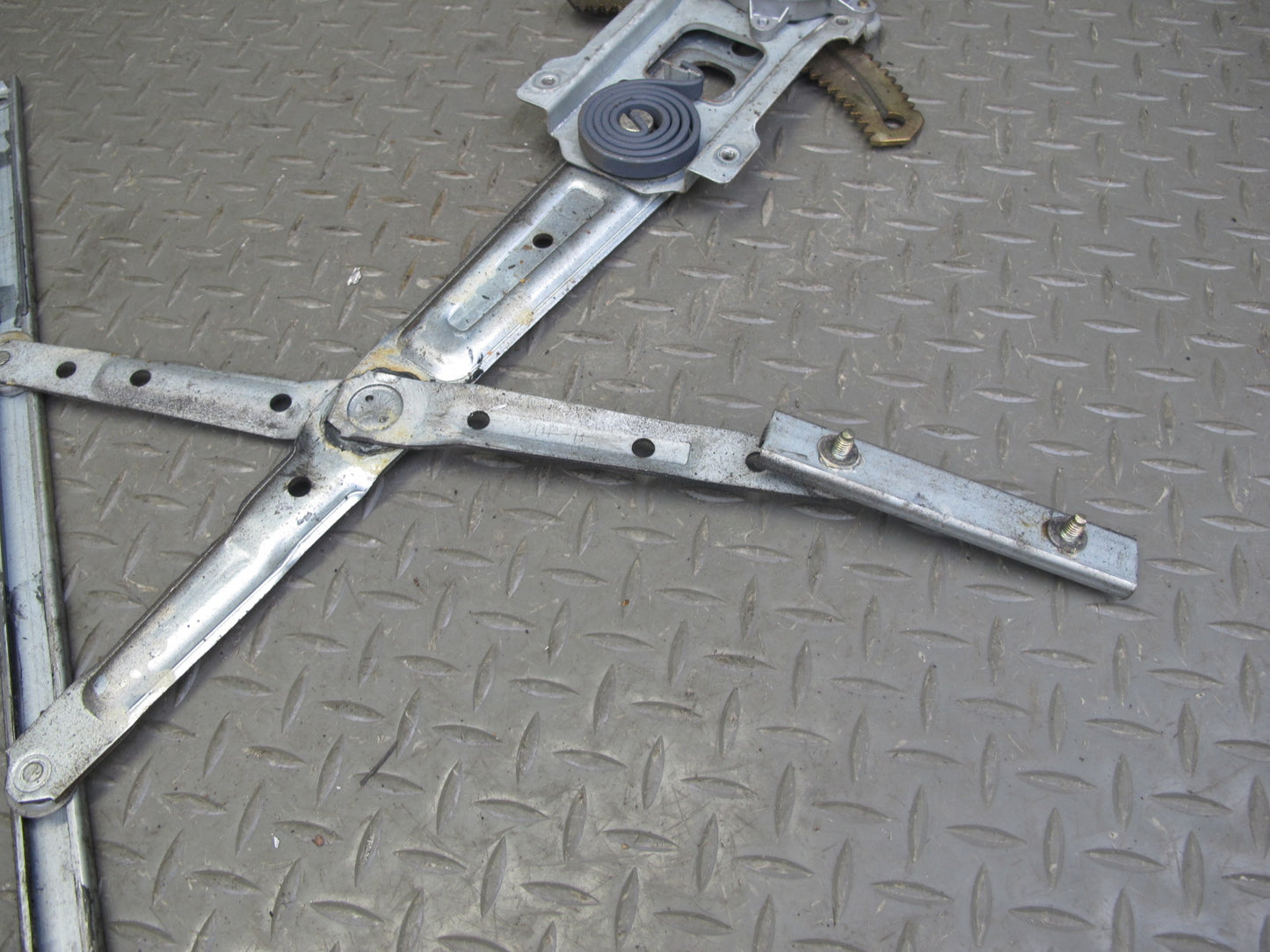 90-96 Nissan Z32 300ZX Coupe Left Door Window Regulator w Motor OEM