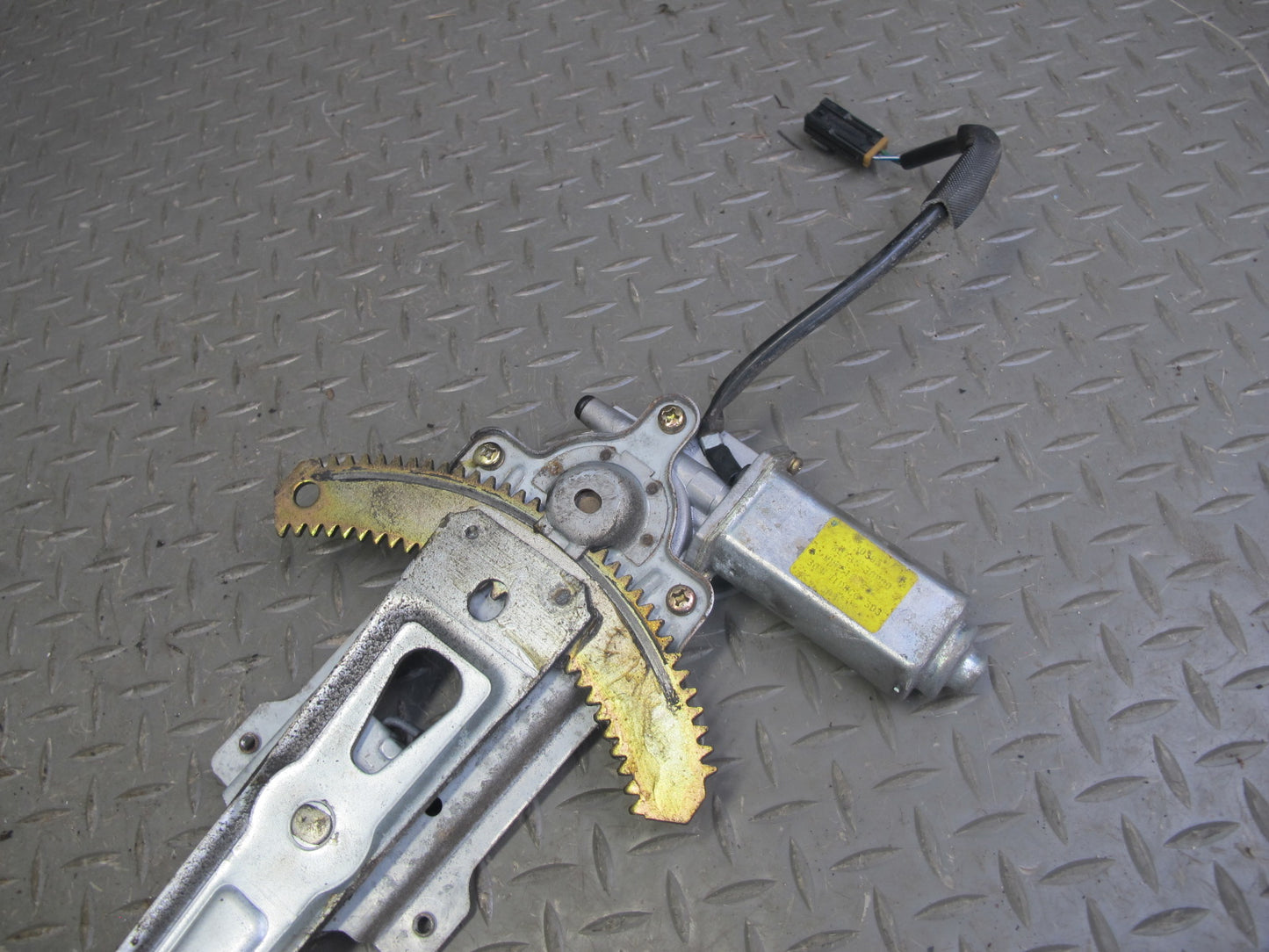 90-96 Nissan Z32 300ZX Coupe Left Door Window Regulator w Motor OEM