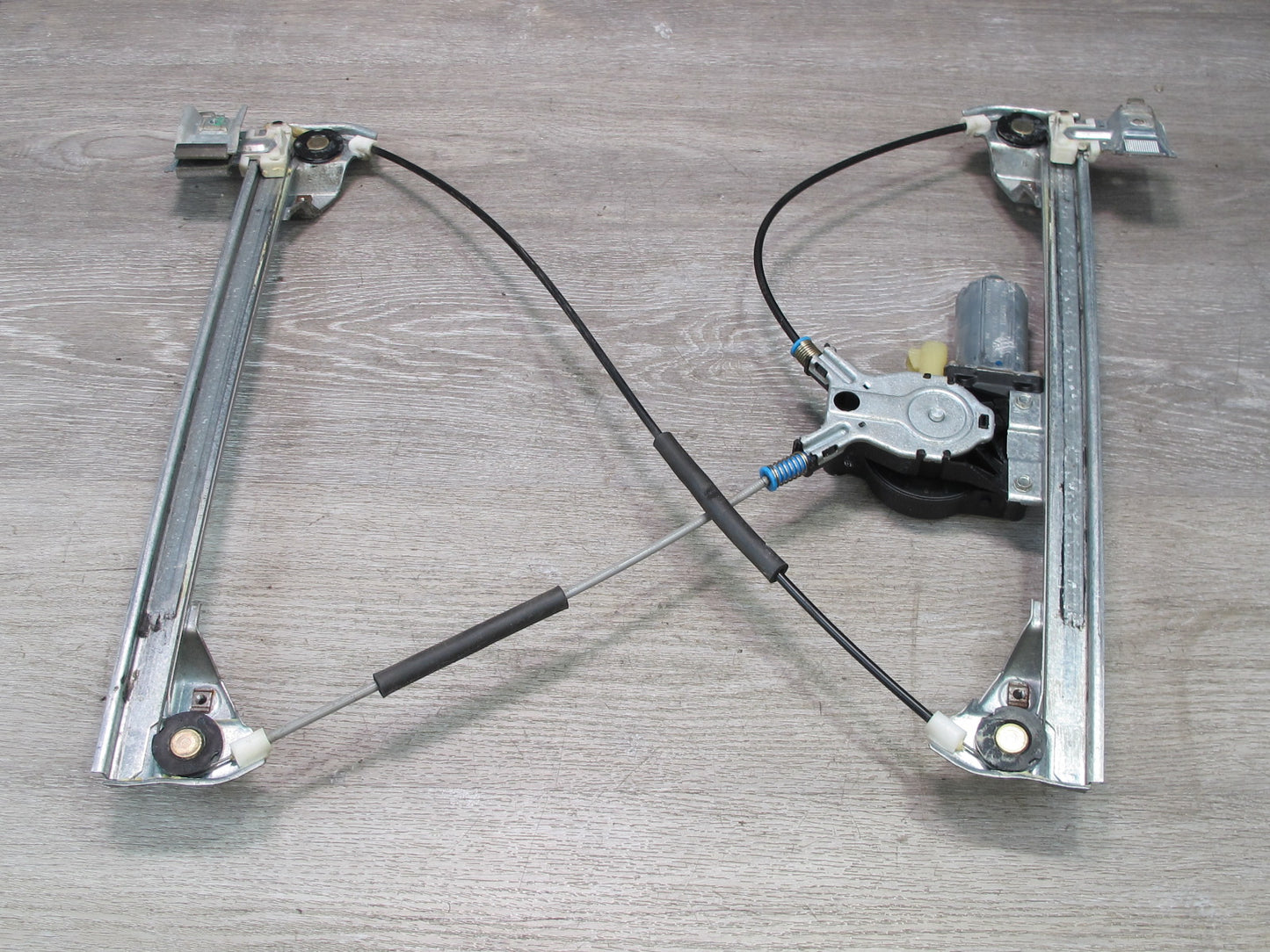 2003-2009 Hummer H2 Front Left Driver Side Window Regulator W/ Power Motor