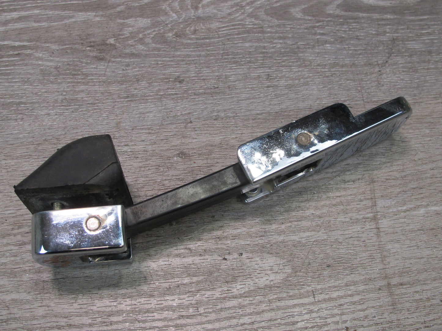 2003-2009 Hummer H2 Front Left & Right Hood Bonnet Latch Lock Strap Support Set