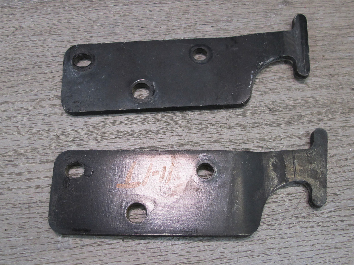 2003-2009 Hummer H2 Front Left & Right Hood Bonnet Latch Lock Strap Support Set