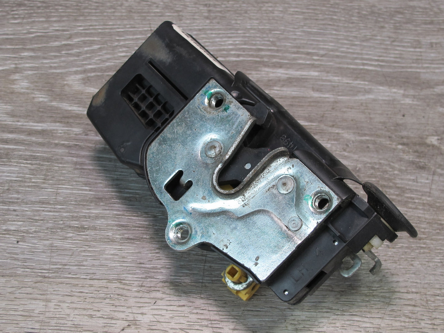2003-2007 Hummer H2 Rear Left Driver Side Door Lock Latch Actuator
