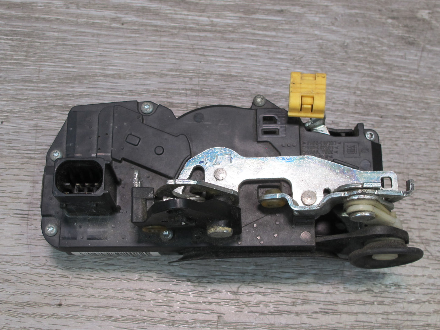 2003-2007 Hummer H2 Rear Left Driver Side Door Lock Latch Actuator