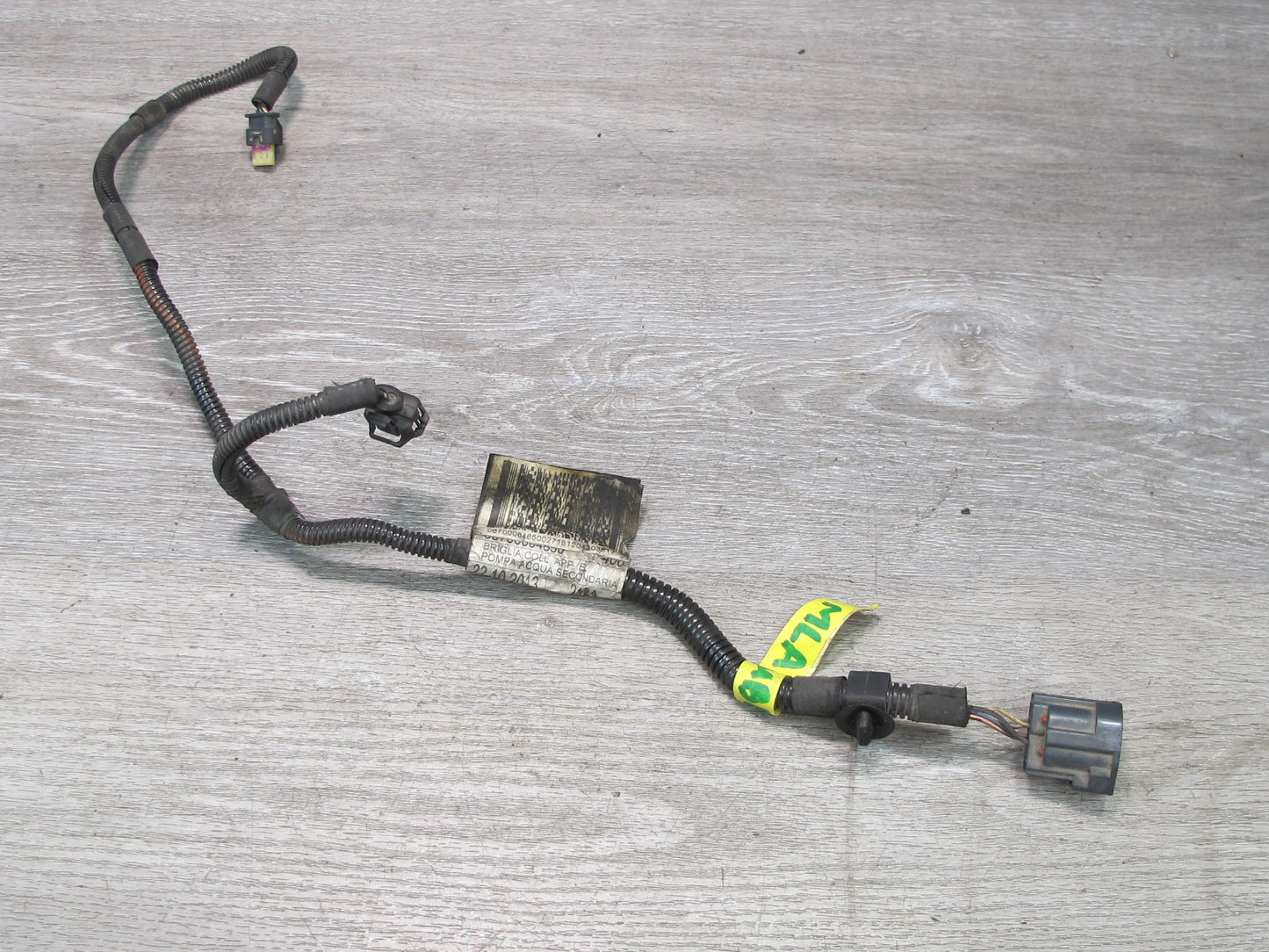 2017-2020 Maserati Levante M161 Auxiliary Water Pump Wire Wiring 6700064650