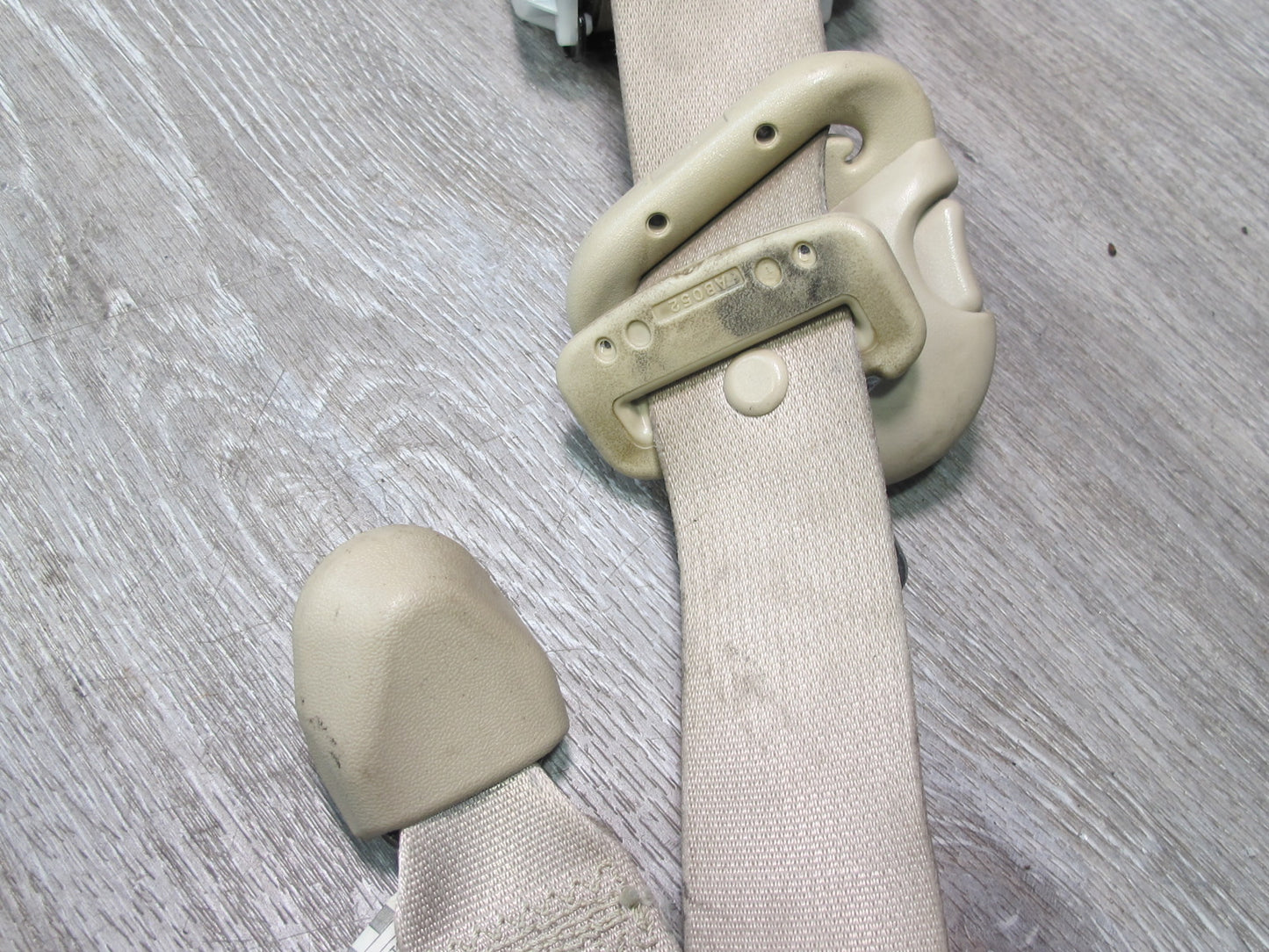 03-05 LEXUS LX470 REAR 2ND ROW RIGHT & LEFT SIDE SEATBELT RETRACTOR SET OEM