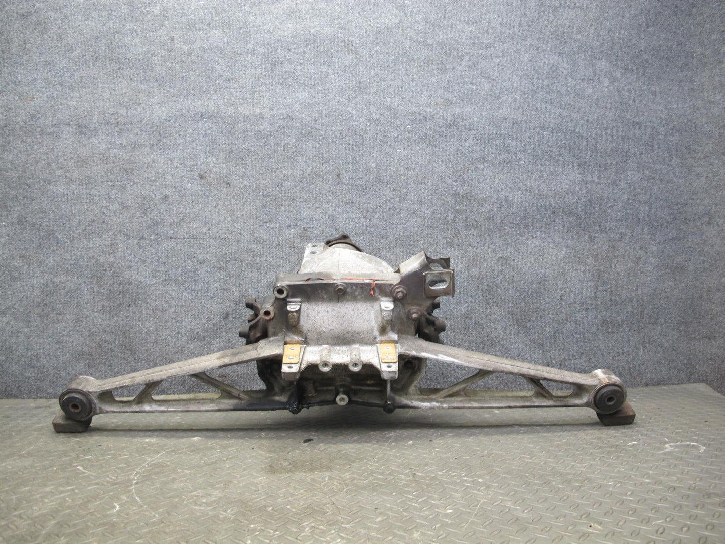 88-96 Chevrolet Corvette C4 A/T Dana 36 Rear Differential Carrier 2.59 Ratio OEM